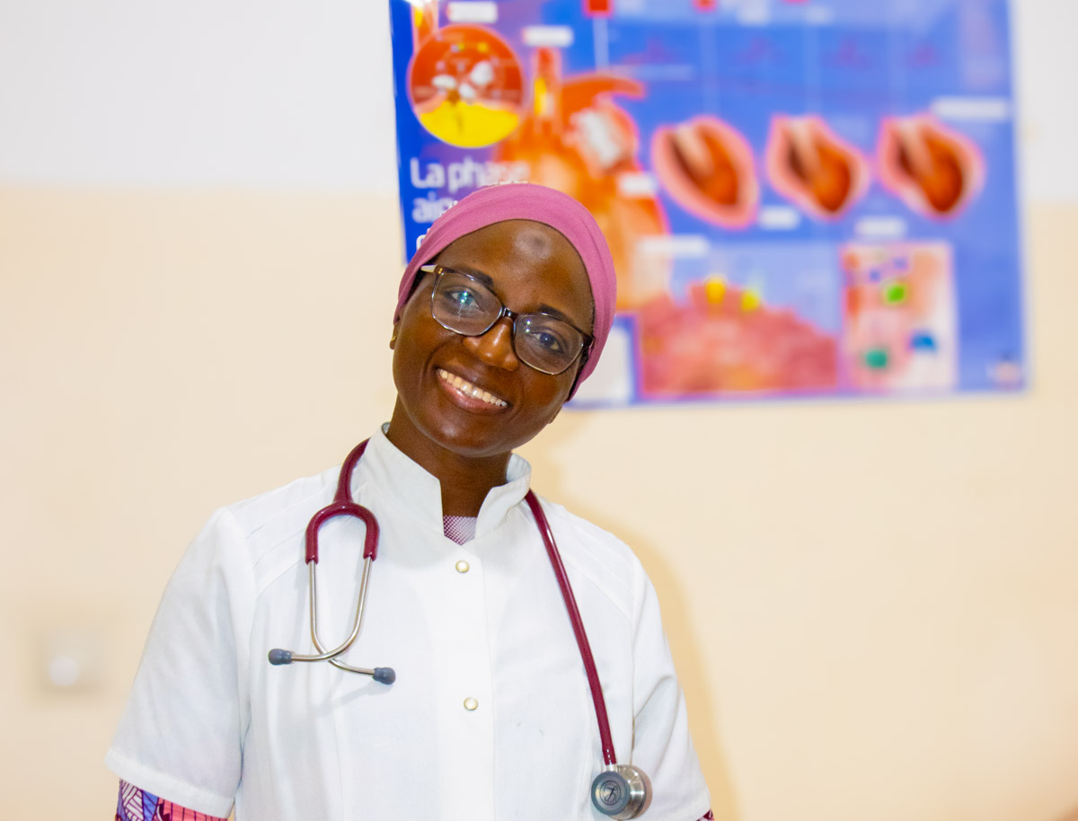 Dr. Alimatou FASSASSI, Cardiologue — Signes d'alerte cardiaque