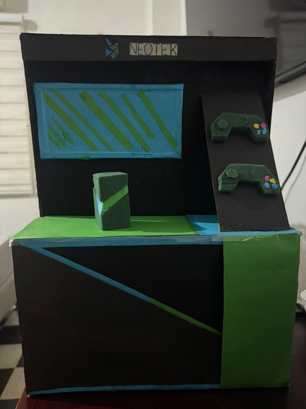 Componente Practico - Prototipo fisico del exhibidor NEOTEK vista frontal