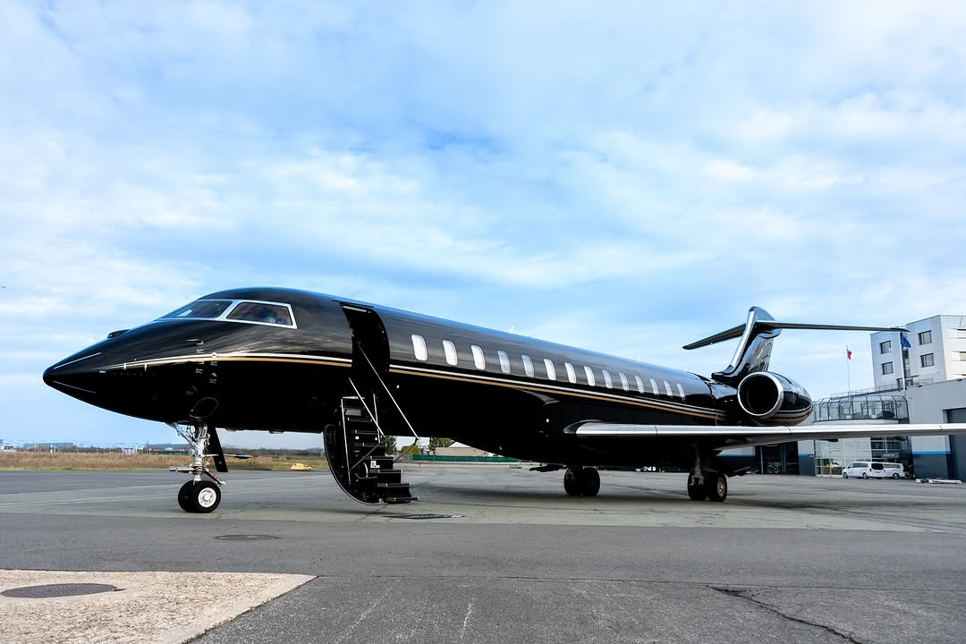Luxury air transport 6