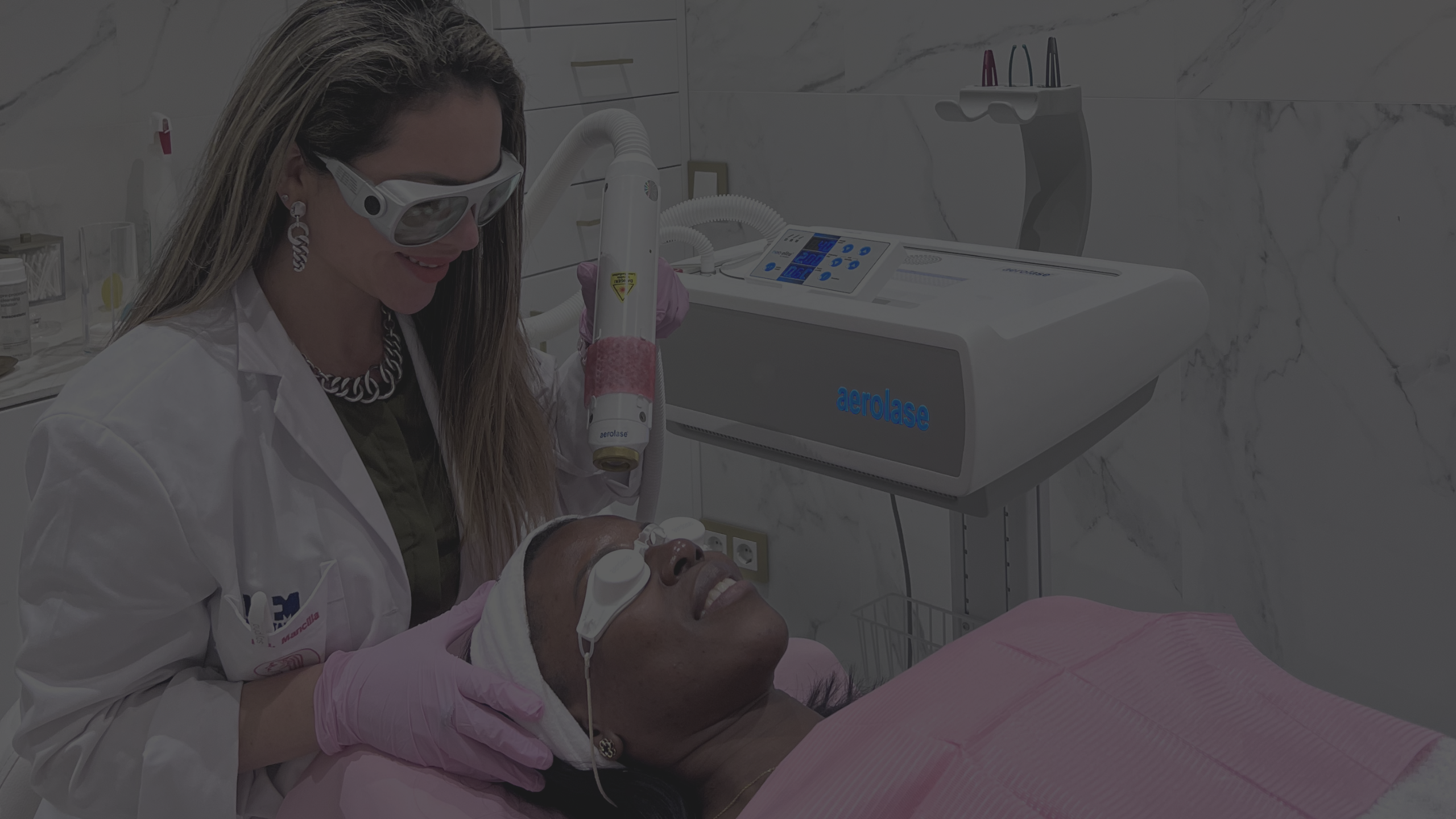 Tratamiento de belleza en Lum Clinic