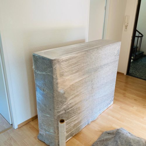 Möbel fachgerecht verpackt für sicheren Transport