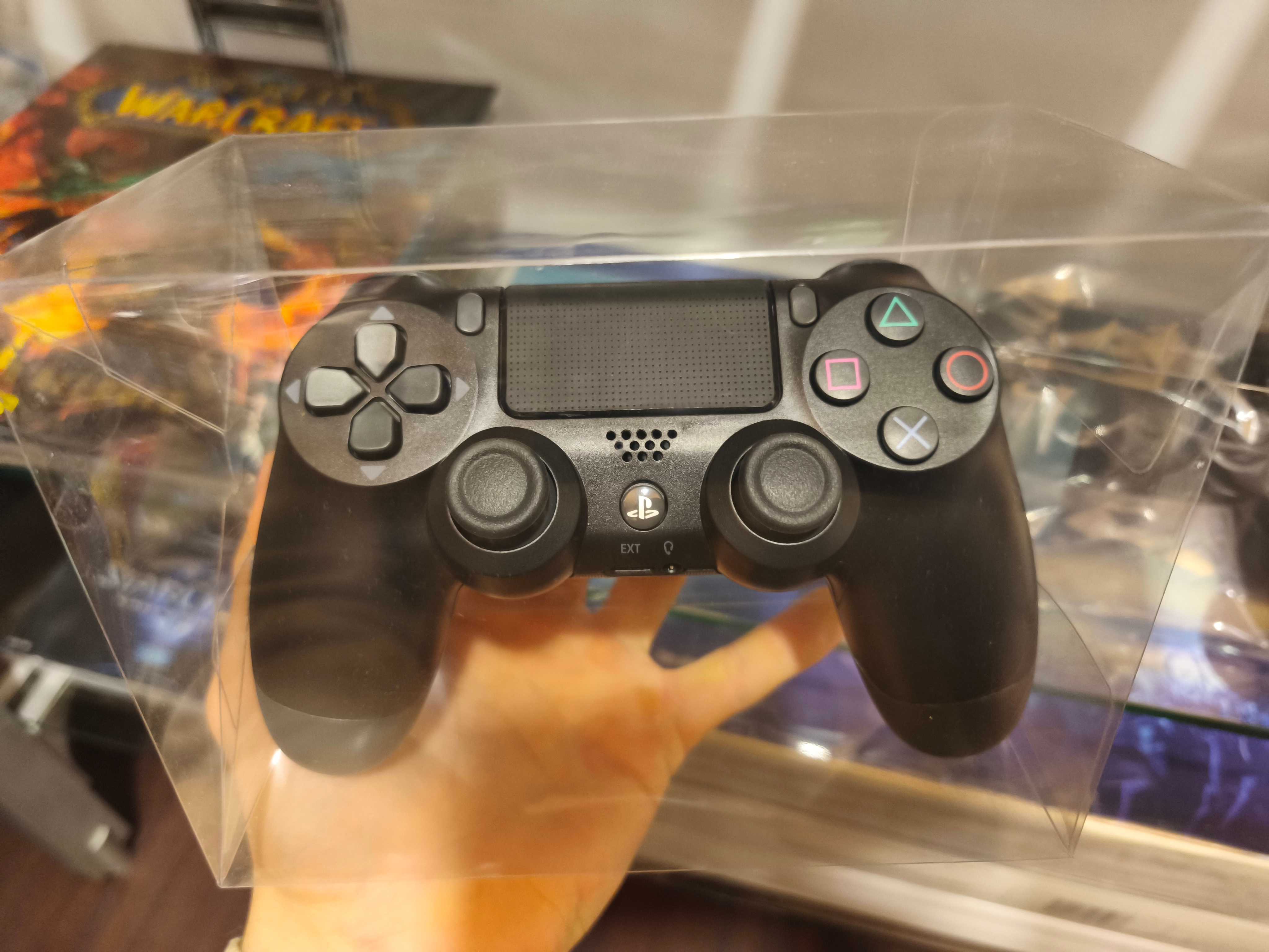 Manette Sony DualShock 4 PlayStation 4 PS4 noire controller gaming chez Game & Disc