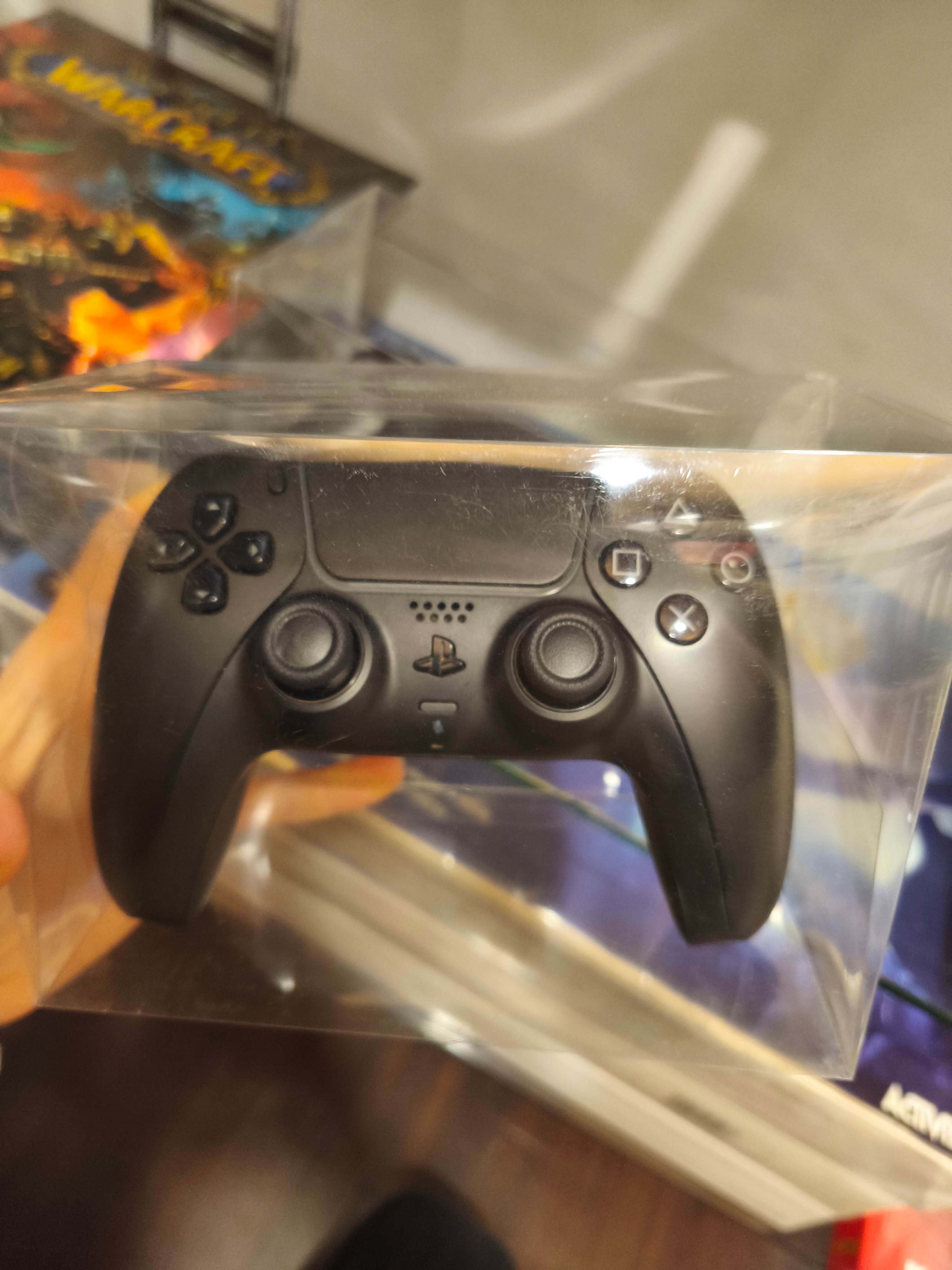 Manette Sony DualSense PlayStation 5 PS5 noire d'occasion en vente chez Game & Disc Montrichard