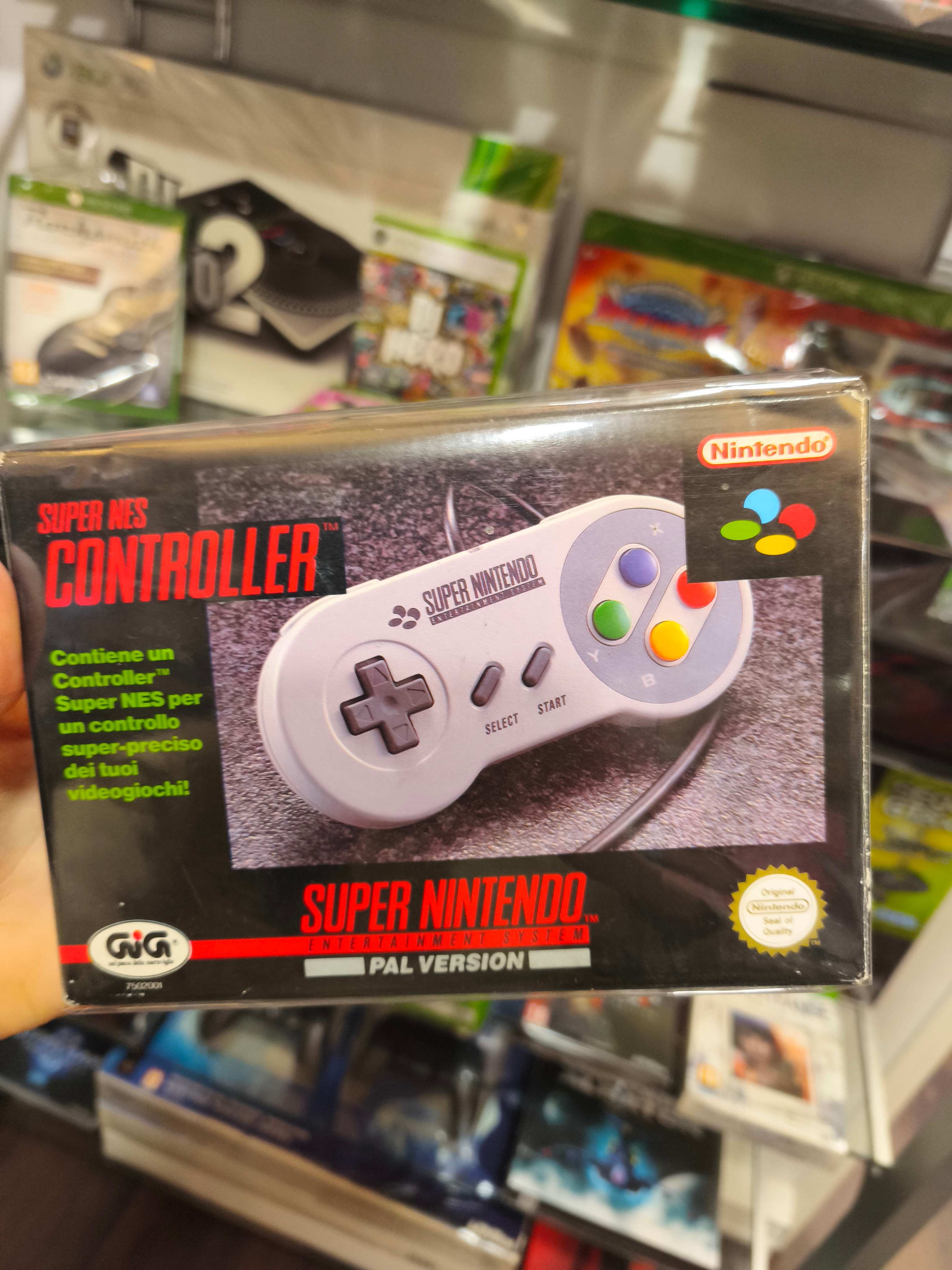Manette Super Nintendo SNES controller neuve en boite PAL version collector chez Game & Disc