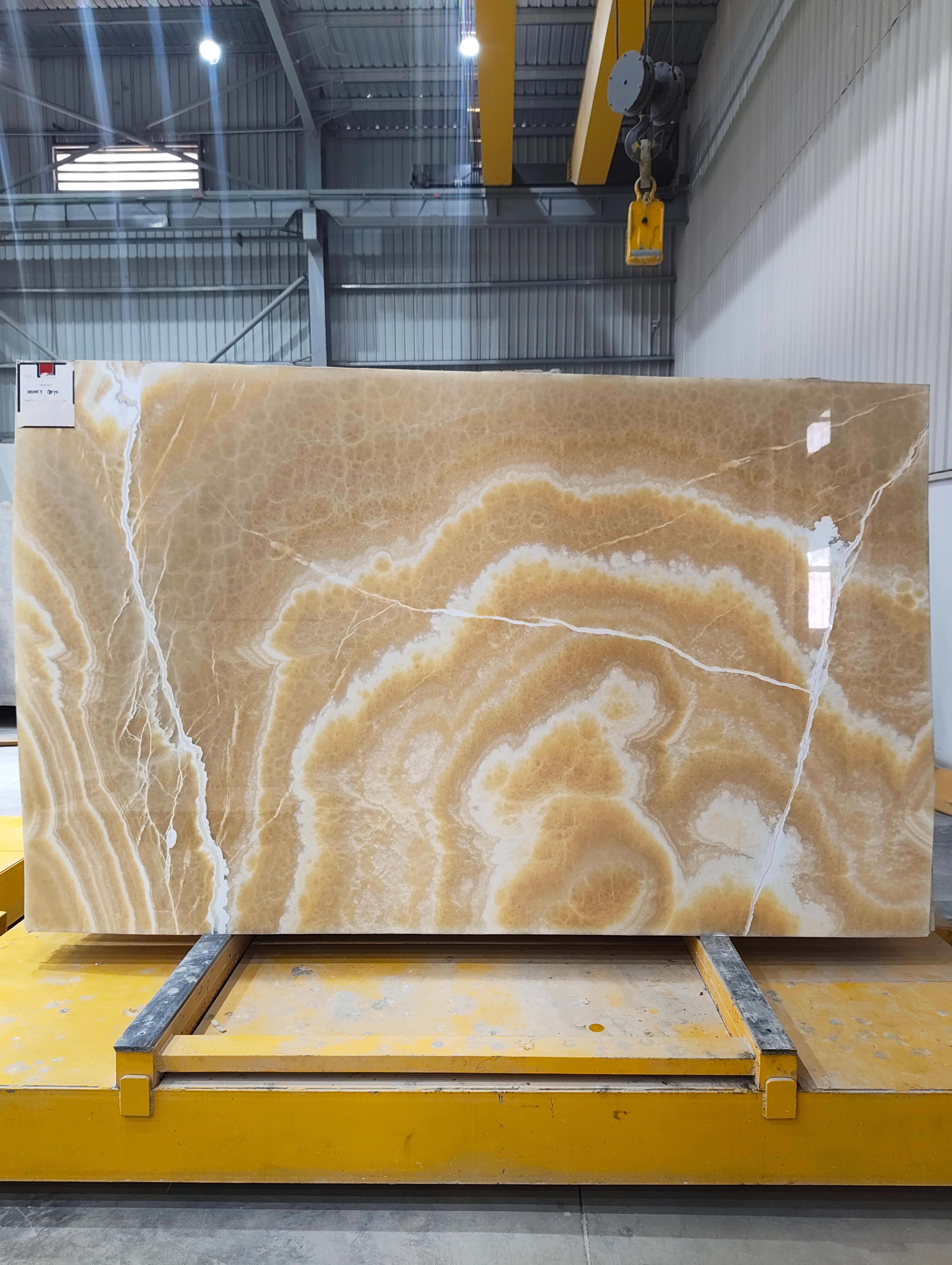 Mango Onyx full warehouse lot view