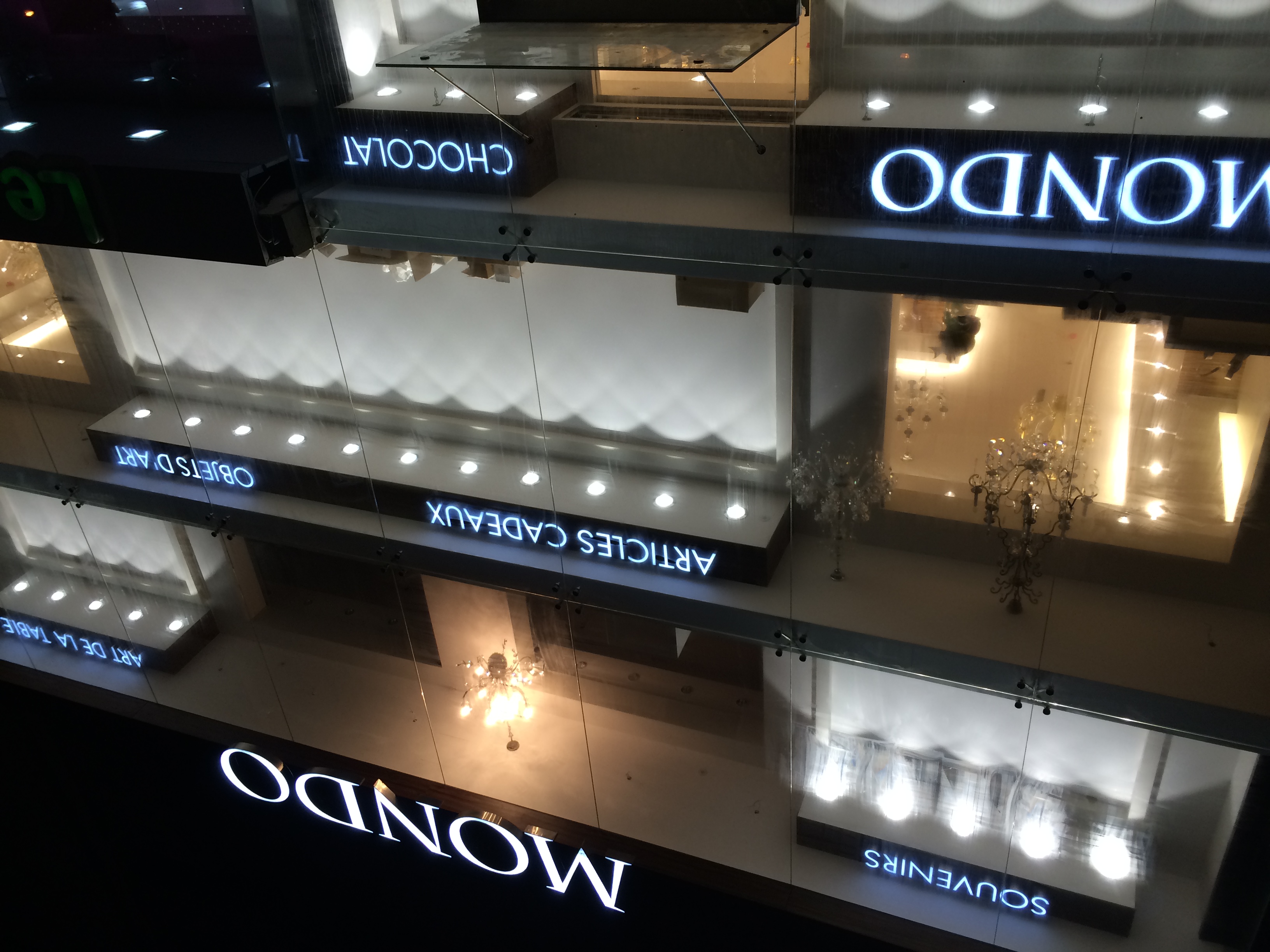 Mondo, Jounieh