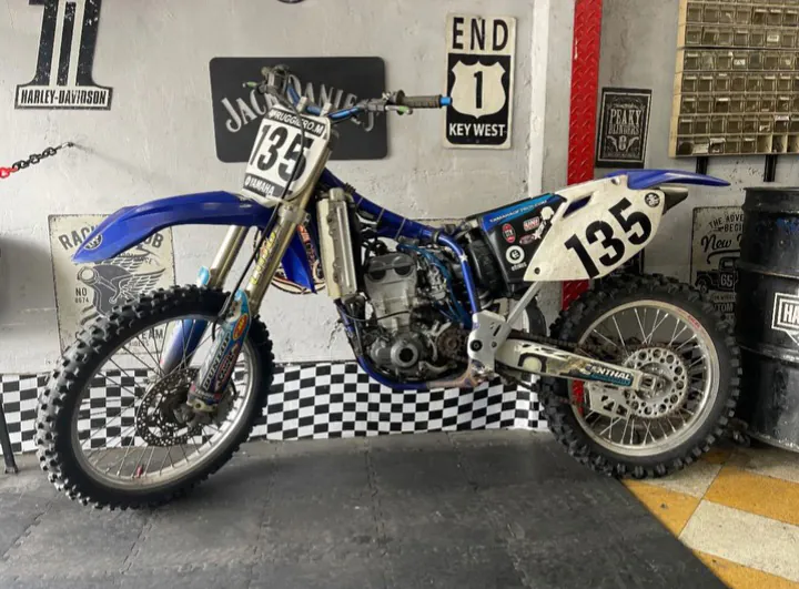 Yamaha YZ motocross numero 135