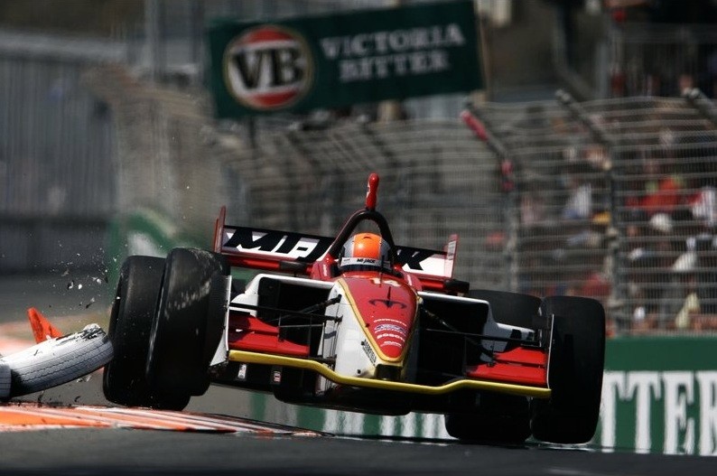 Nelson Philippe in Champ Car 2005 - dramatic curb jump at high speed