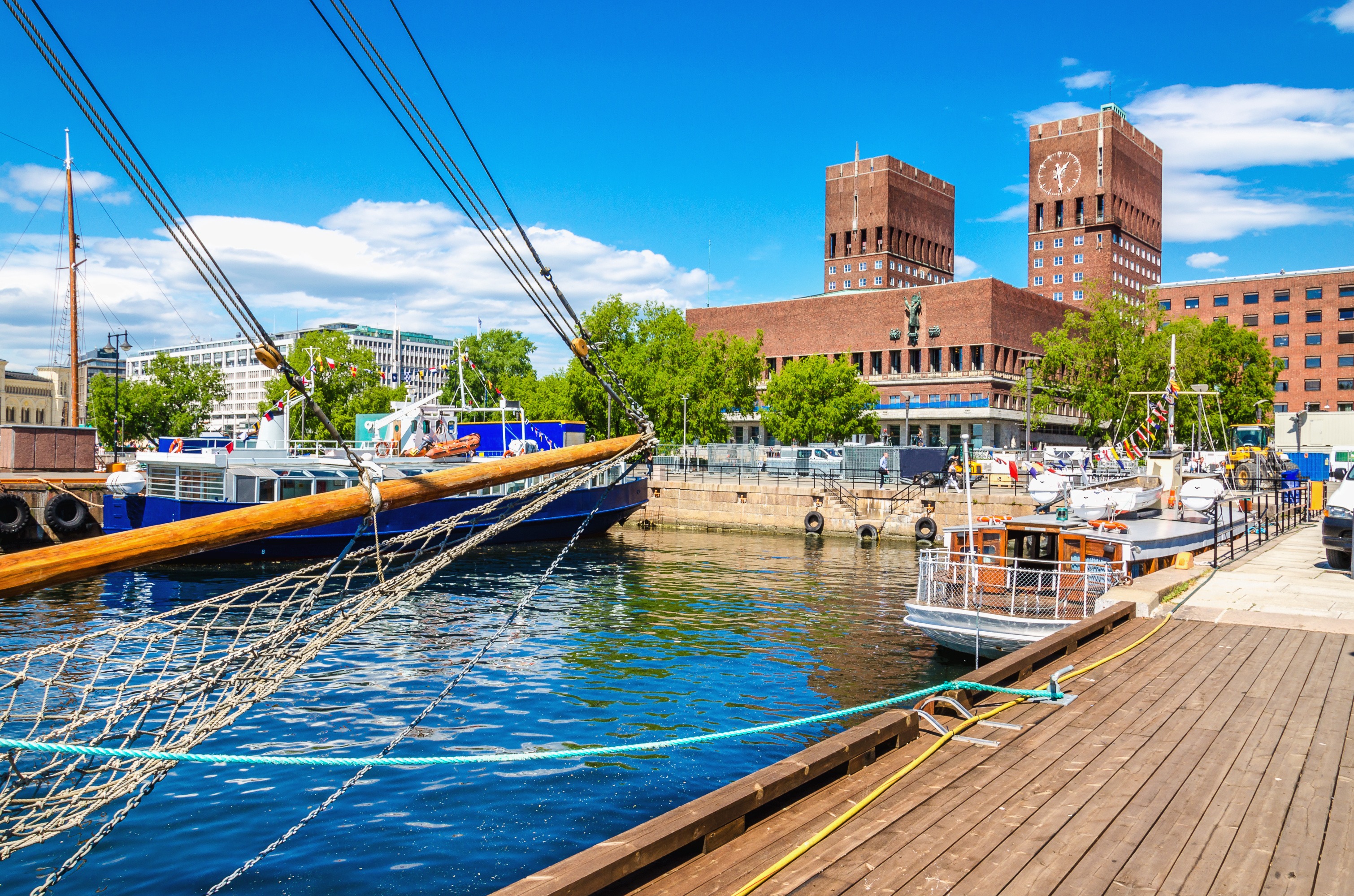 Oslo City Hall – Osloer Rathaus am Hafen