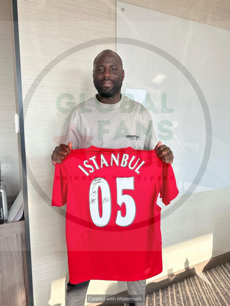 Djimi Traore with Istanbul 2005 signed shirt