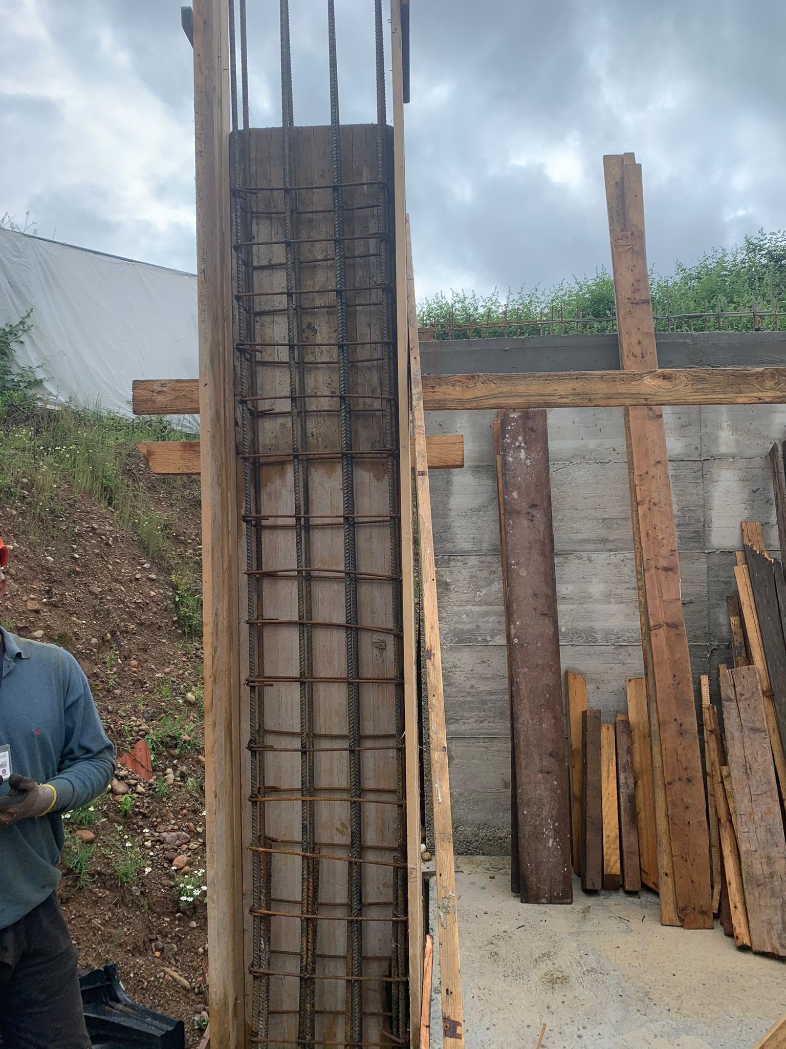 Armatura verticale per pilastro in cantiere