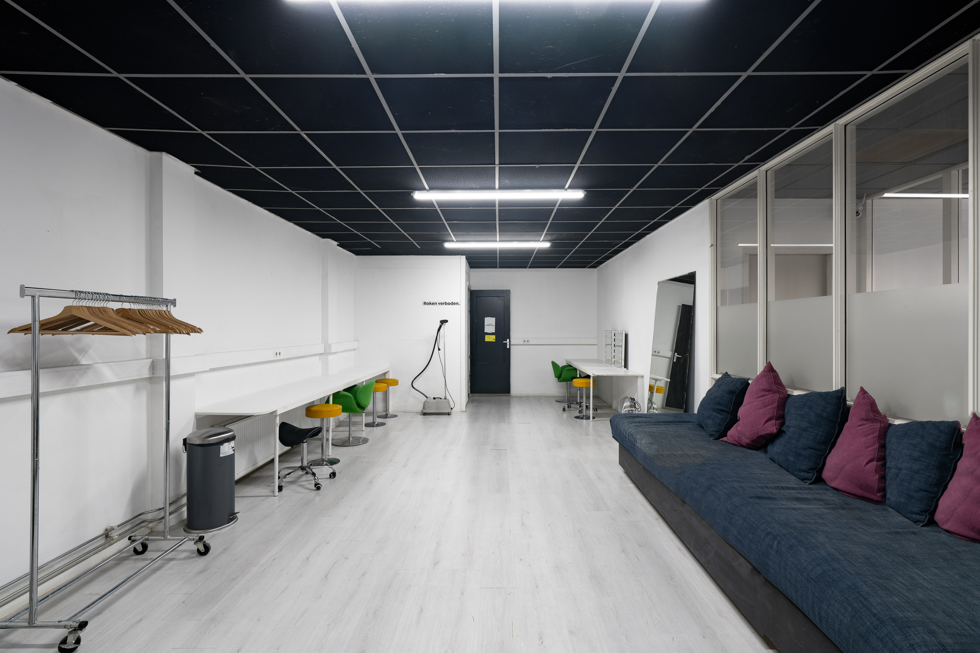 Dressing room: Studio A 1