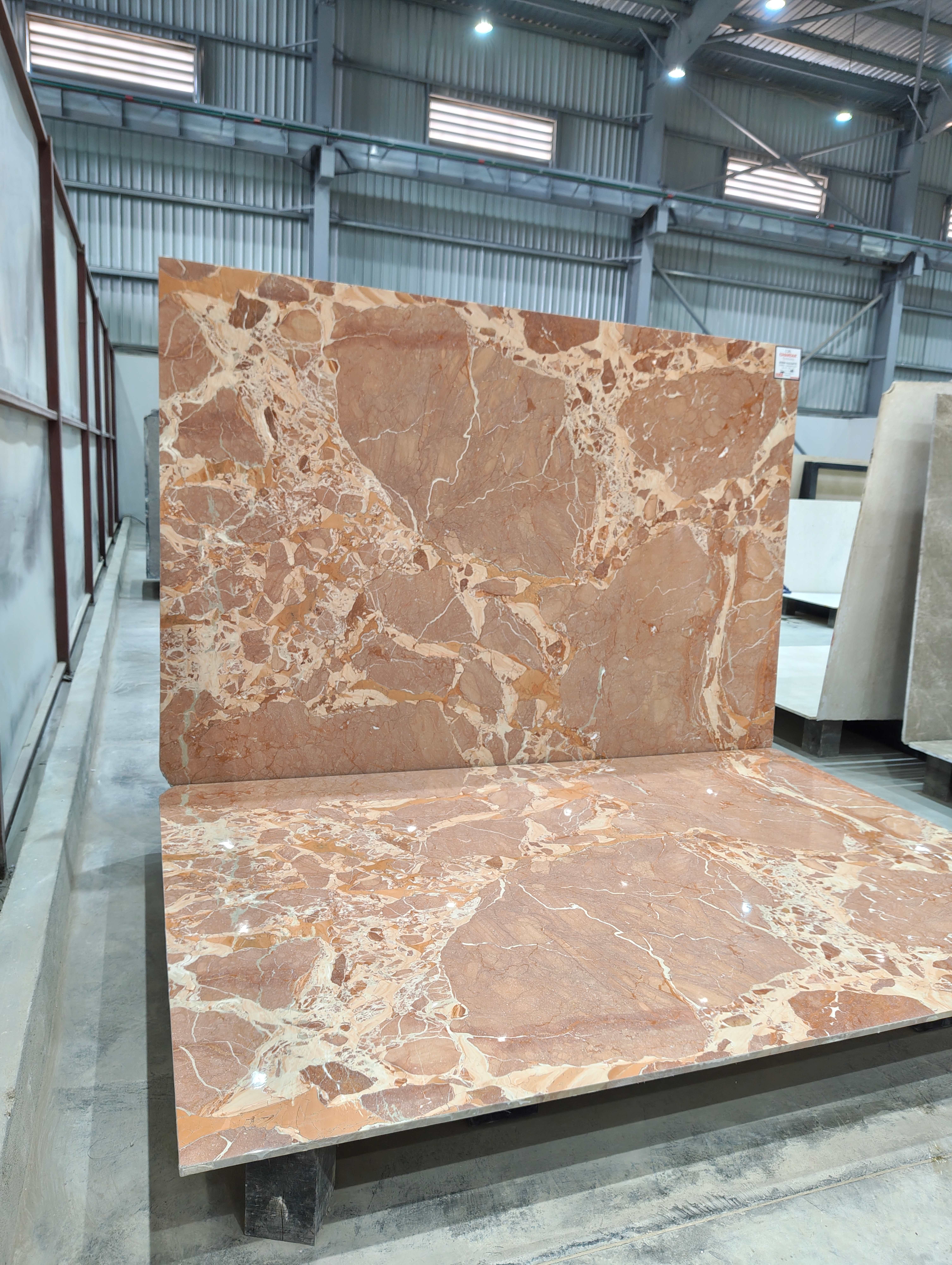 Rosso Alicante full lot view