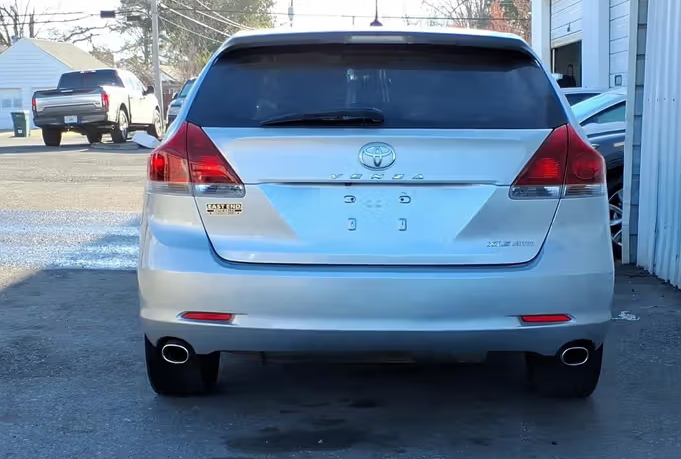 2013 Toyota Venza XLE AWD - Thumbnail 3