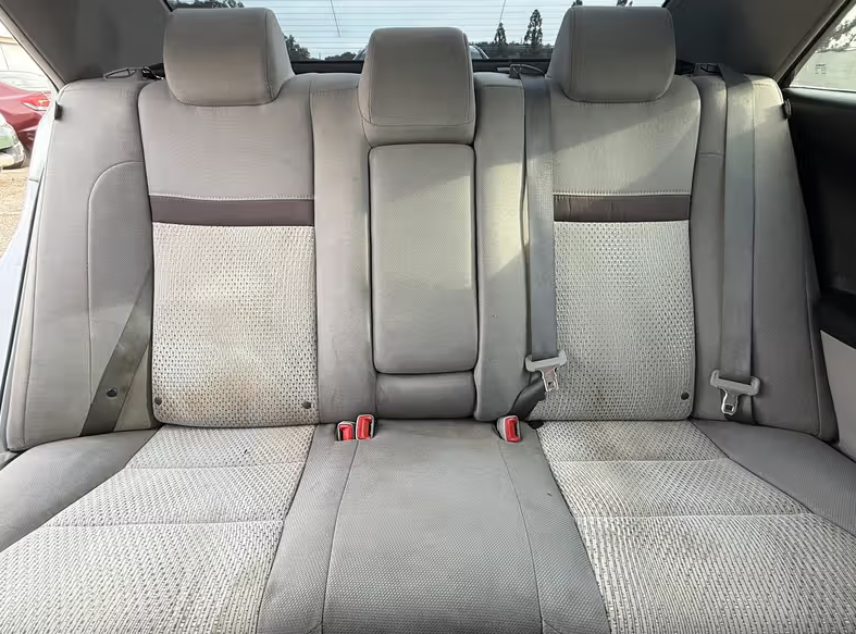 2014 Toyota Camry FWD - Thumbnail 10
