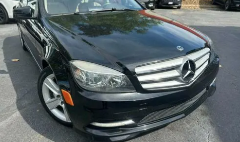 2011 Mercedes-Benz C-Class C 300 4MATIC Luxury
