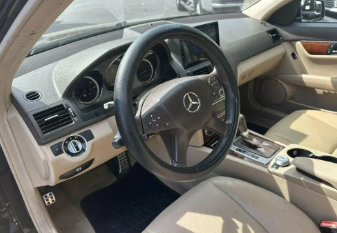 2011 Mercedes-Benz C-Class C 300 4MATIC Luxury - Thumbnail 8