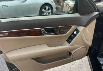 2011 Mercedes-Benz C-Class C 300 4MATIC Luxury - Thumbnail 9