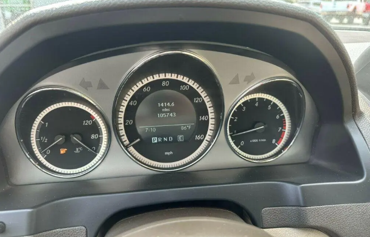 2011 Mercedes-Benz C-Class C 300 4MATIC Luxury - Thumbnail 10