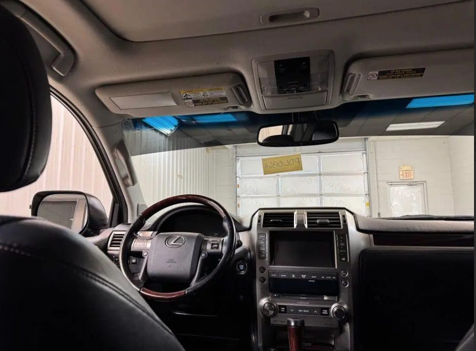 2019 Lexus GX 460 - Thumbnail 7