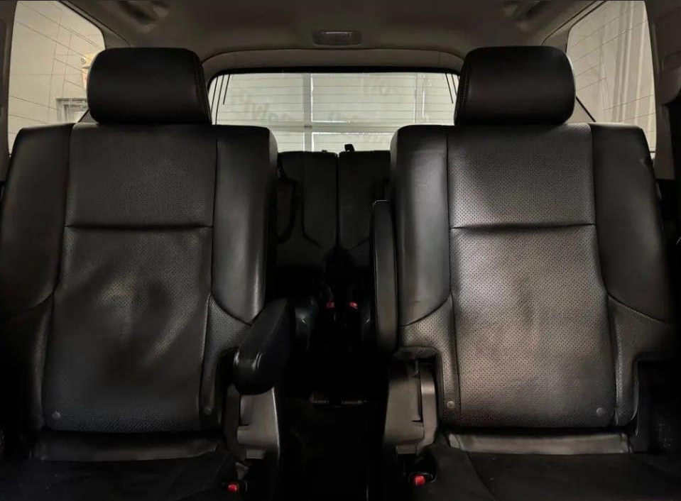 2019 Lexus GX 460 - Thumbnail 8