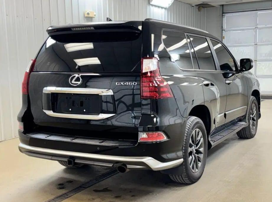 2019 Lexus GX 460 - Thumbnail 5