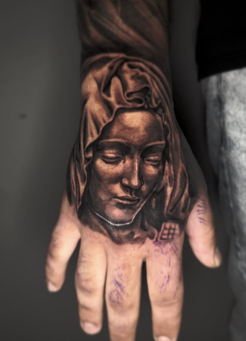 Madonna Hand