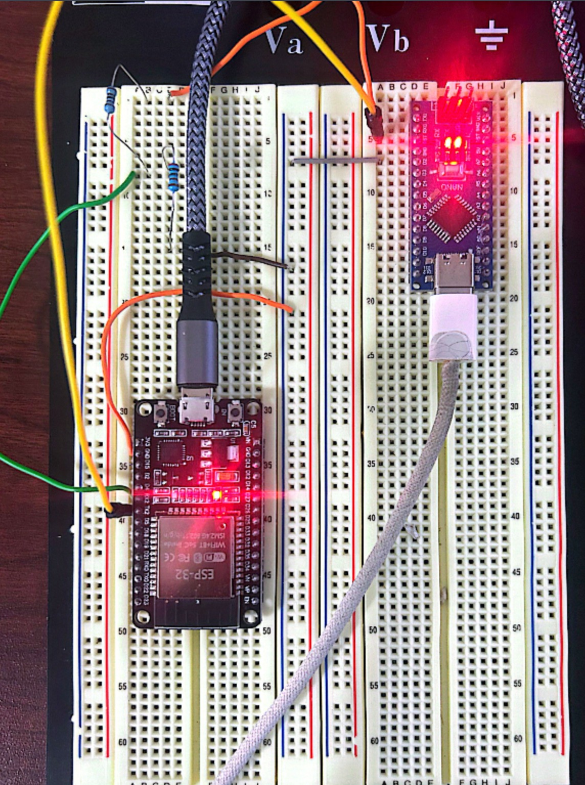 Multi-MCU Serial Communication Analyzer