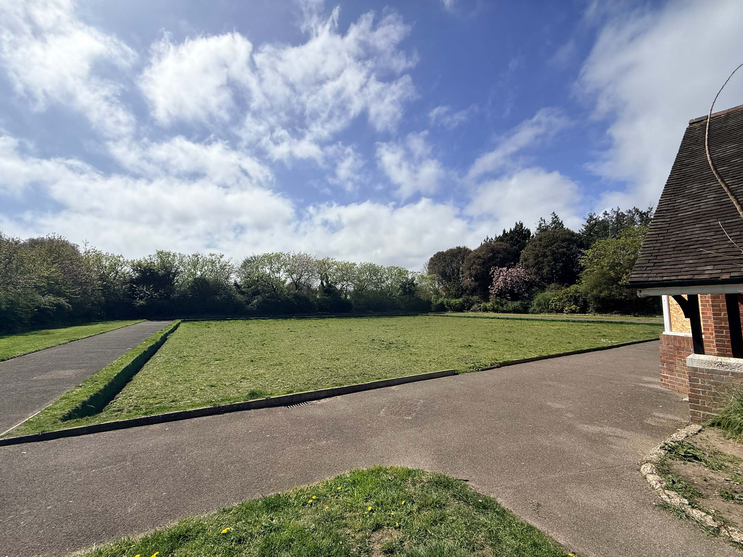 The current disused bowling green area viewed from the roadside