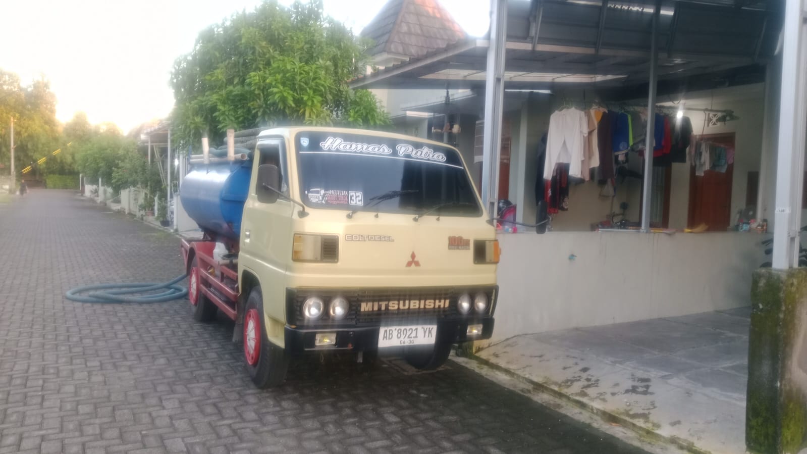 Truk Sedot WC Shanum - Tampak Depan