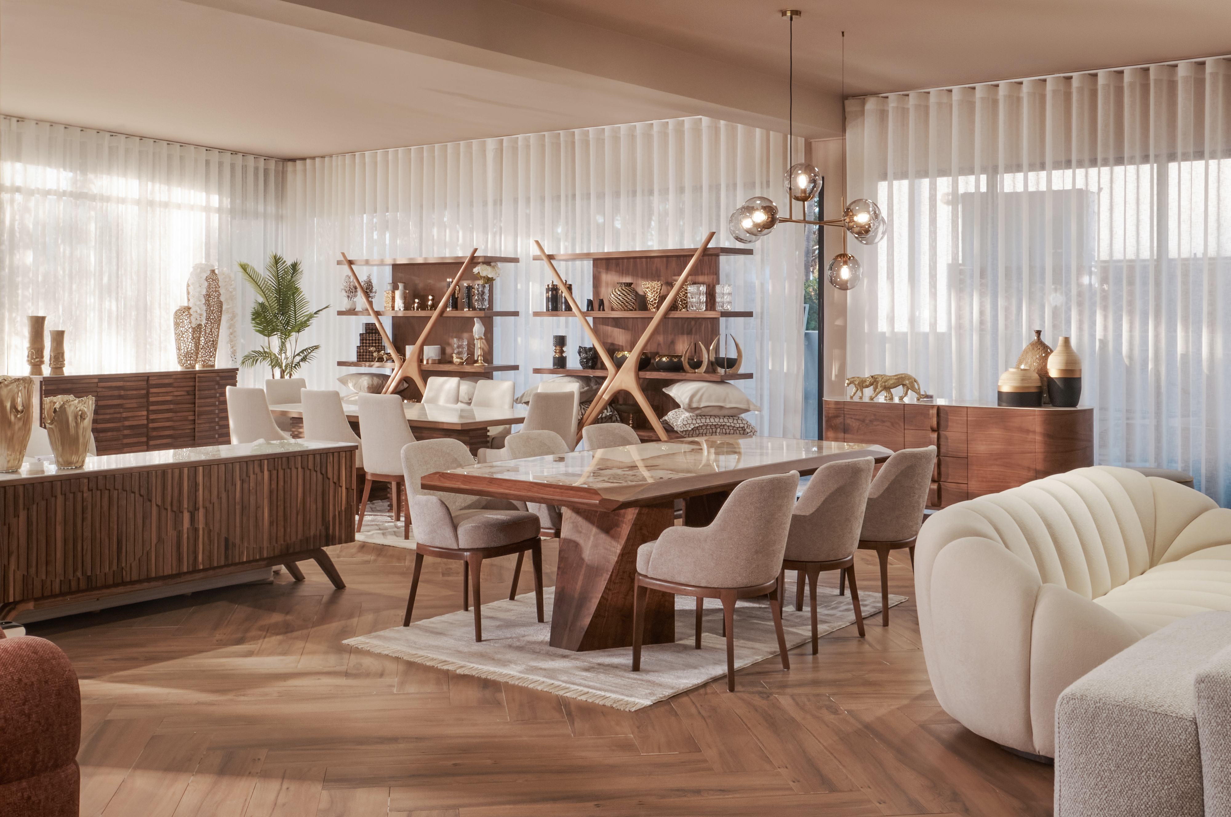 Showroom Sketch Design
