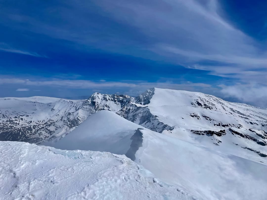 Sierra Nevada image 5