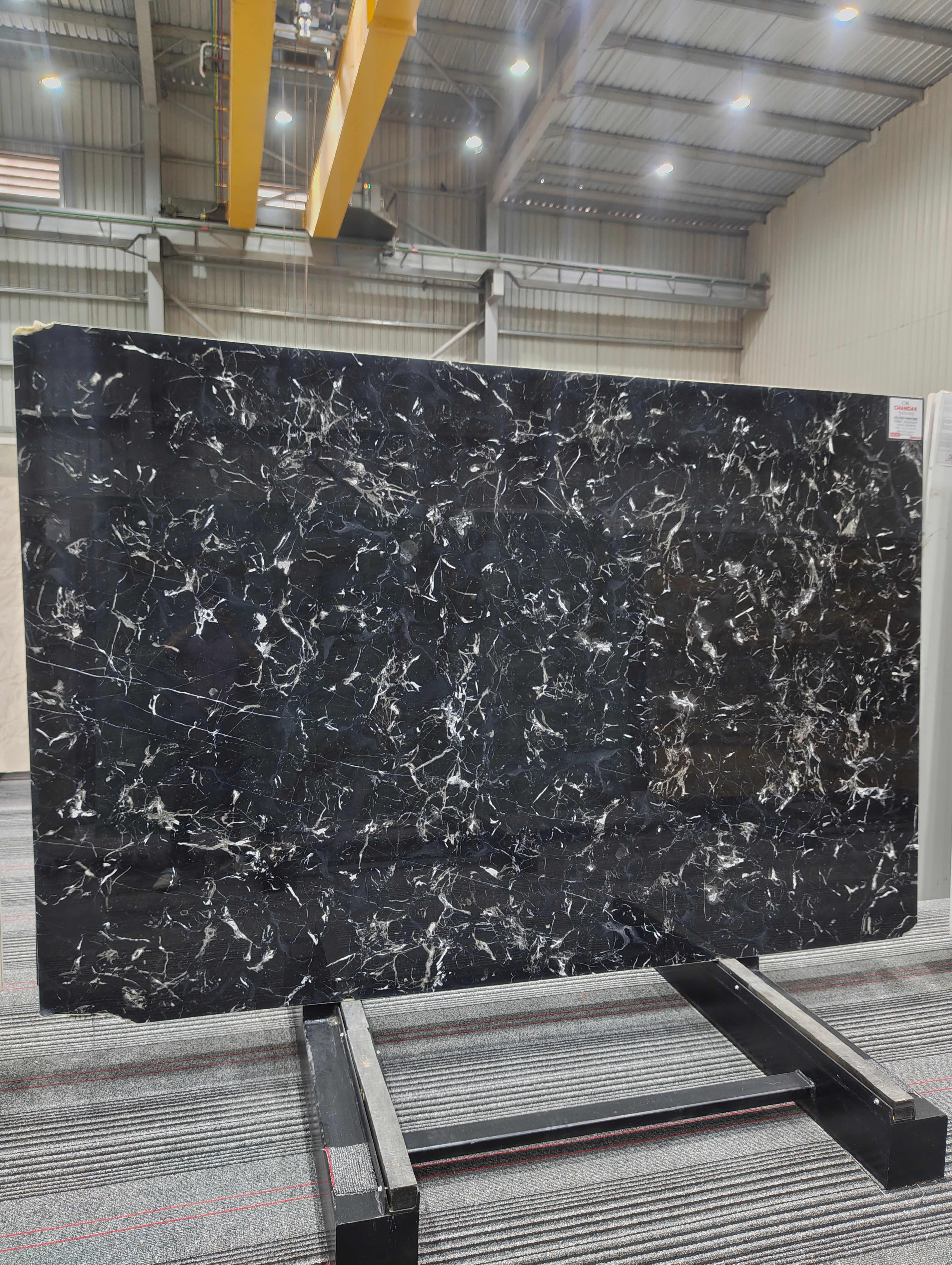 Silver Portoro full lot view