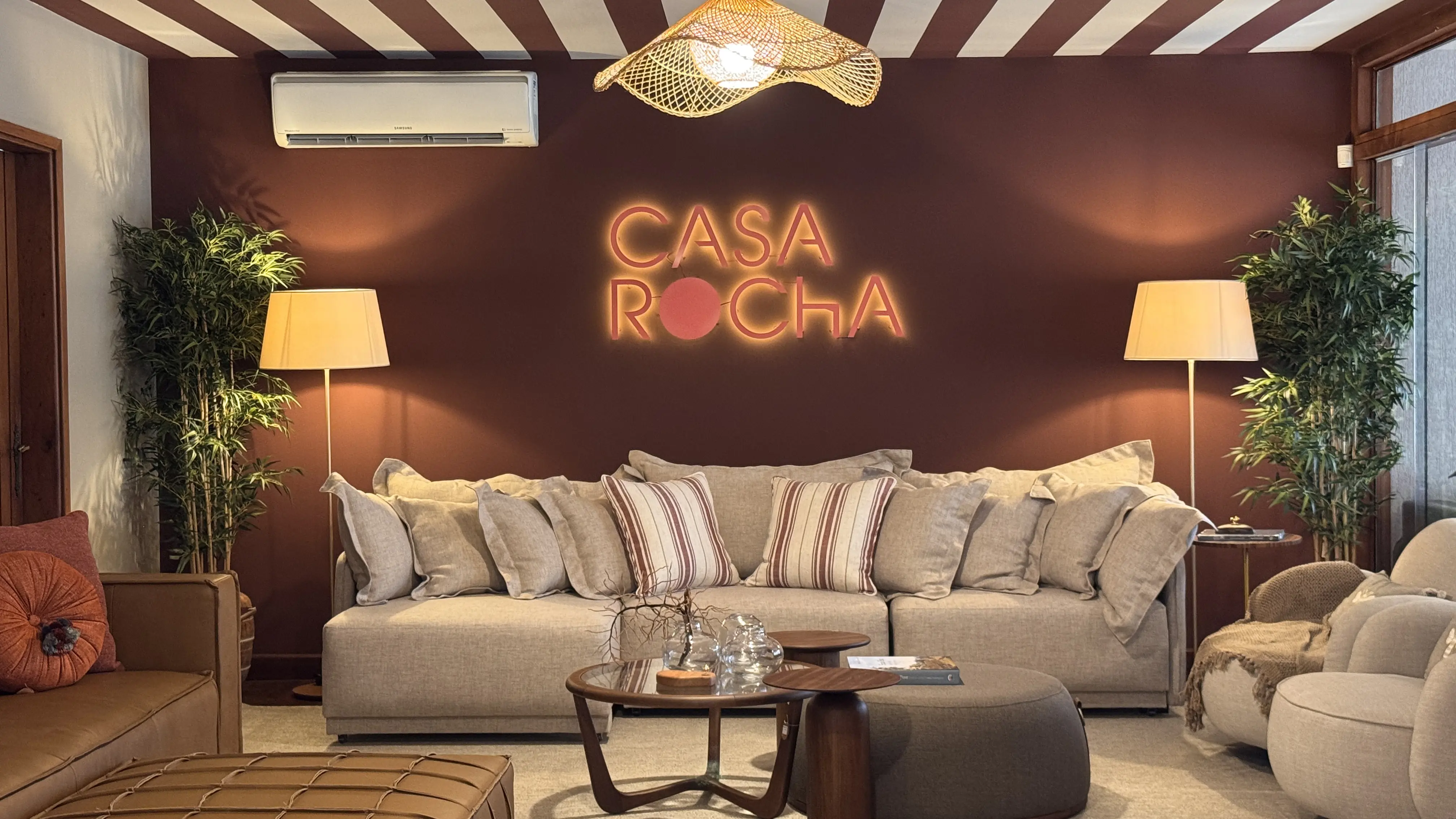 Interior da loja Casa Rocha