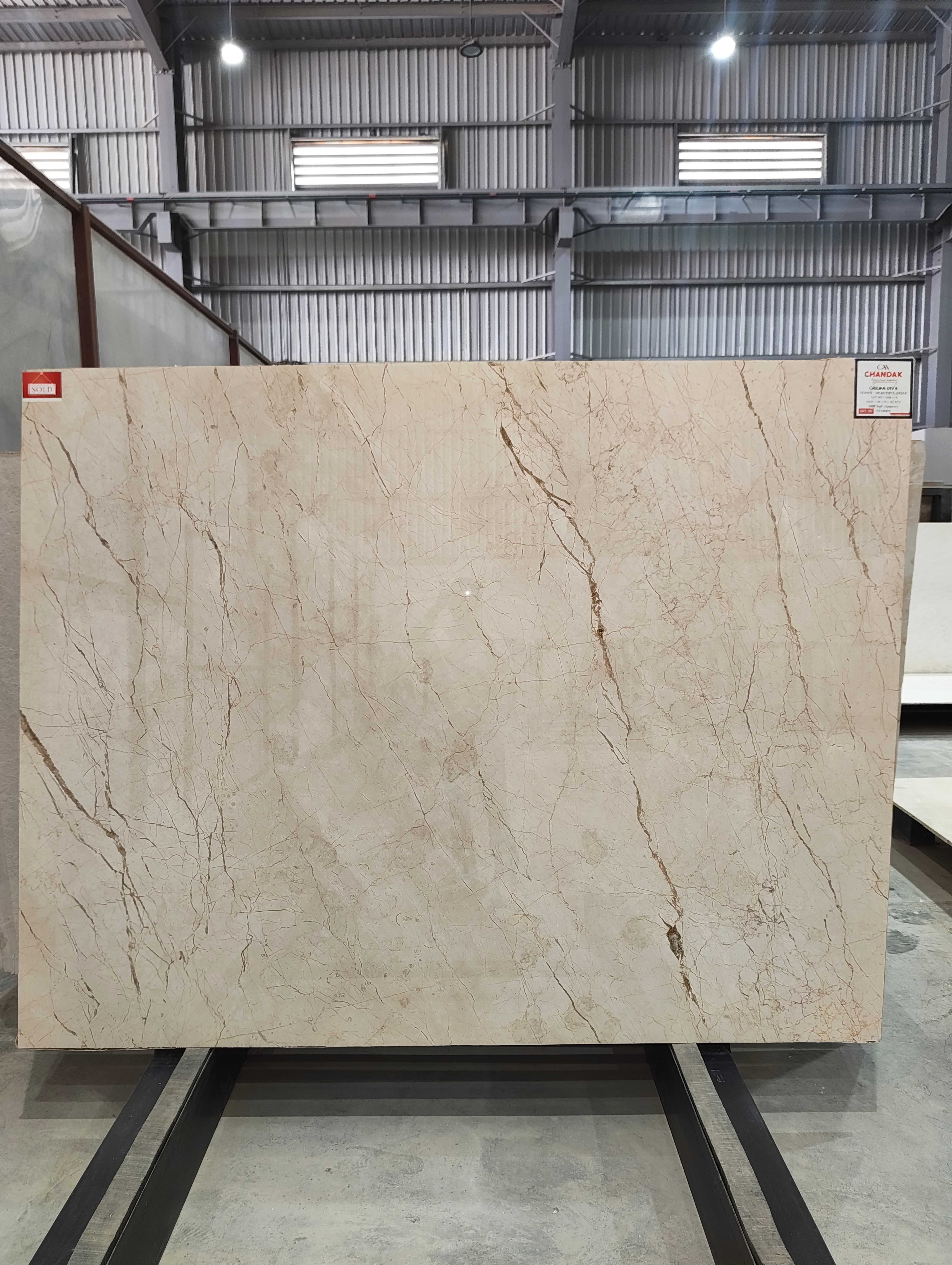 Sofita Beige full lot view