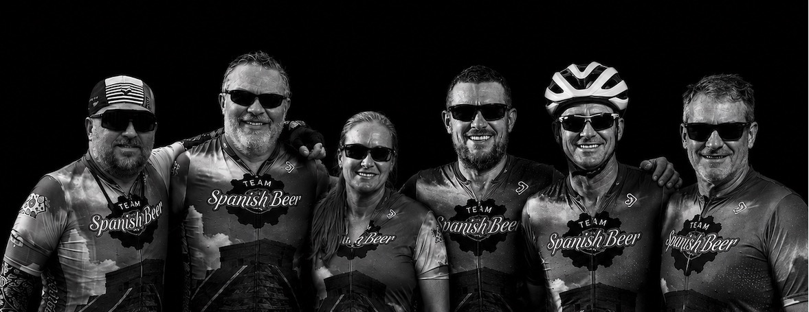 Team Spanish Beer cyclists in their team jerseys