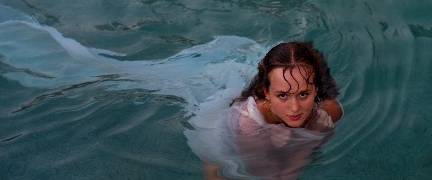 Taya in water