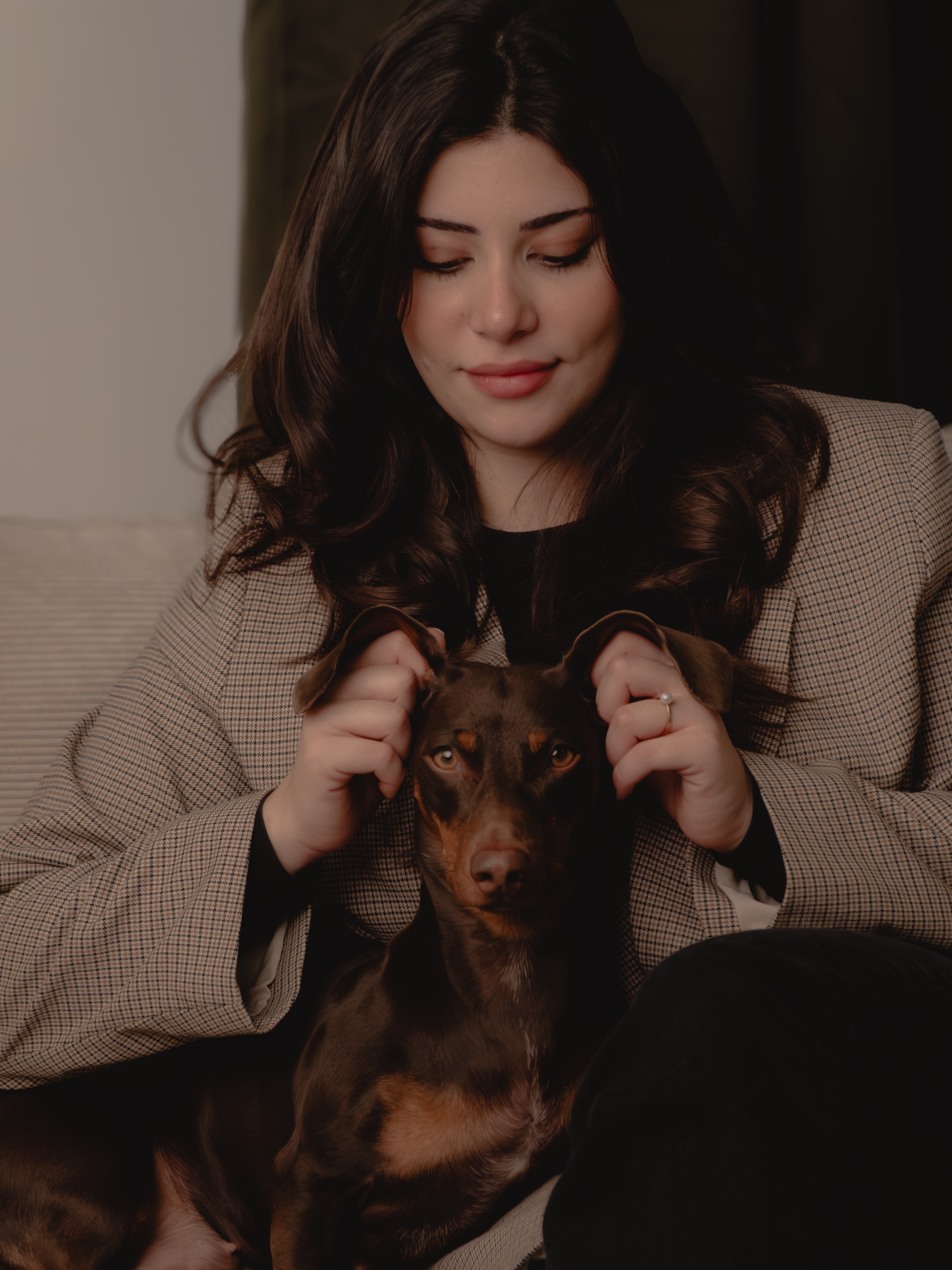 Therapeutin mit Hund – Portrait