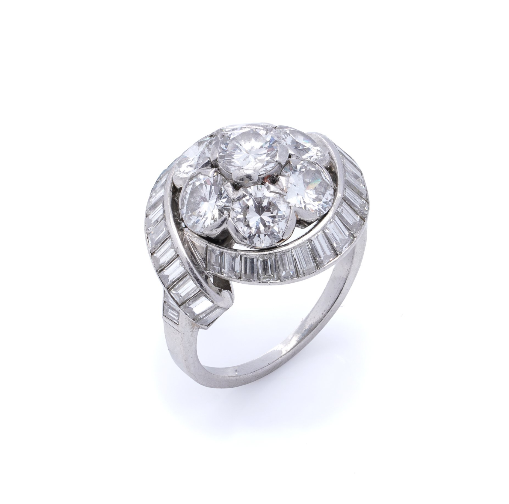 Van Cleef & Arpels Platinum Ring with 4.2 Carats of Diamonds