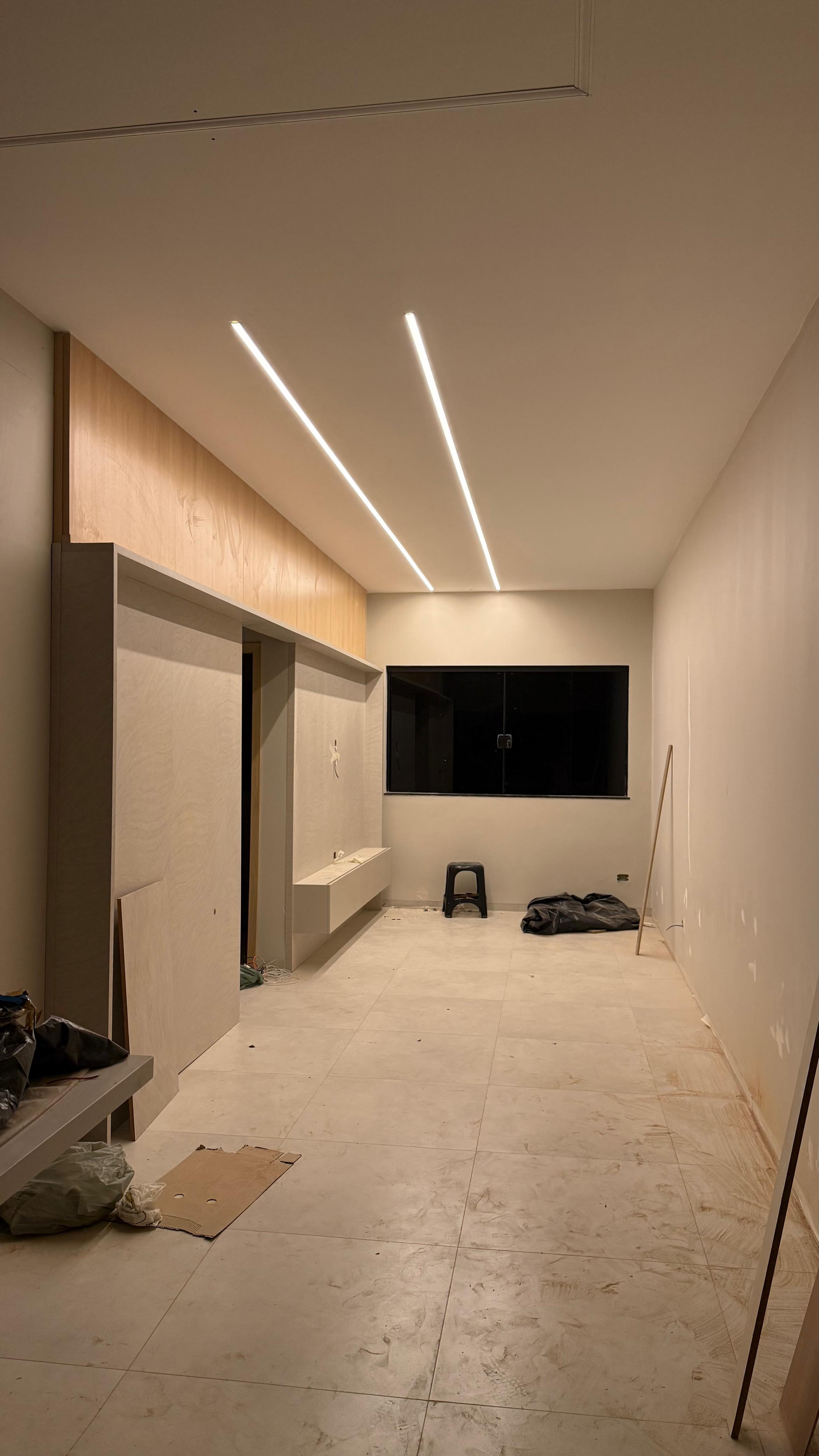 Iluminação linear em LED