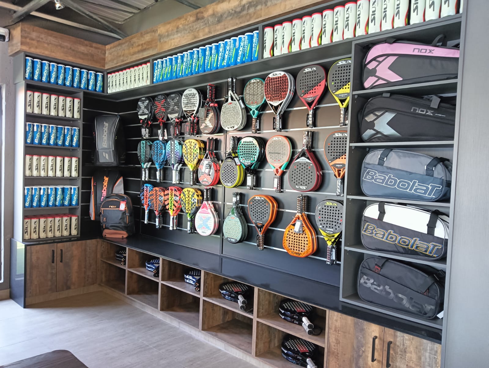 Padel Club Pro Shop Display