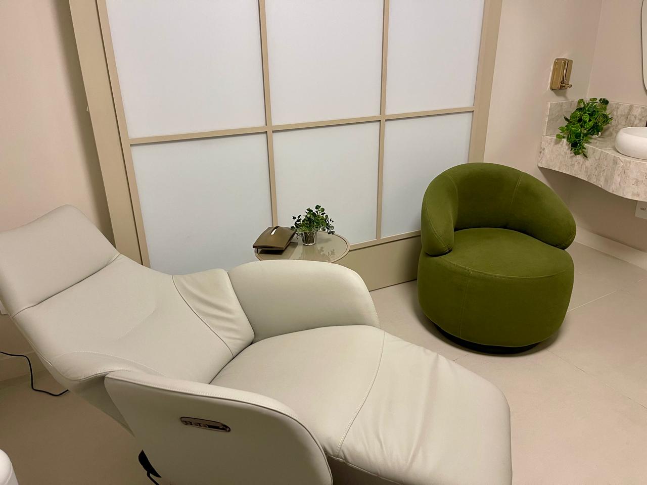 Sala de psicoterapia assistida por cetamina