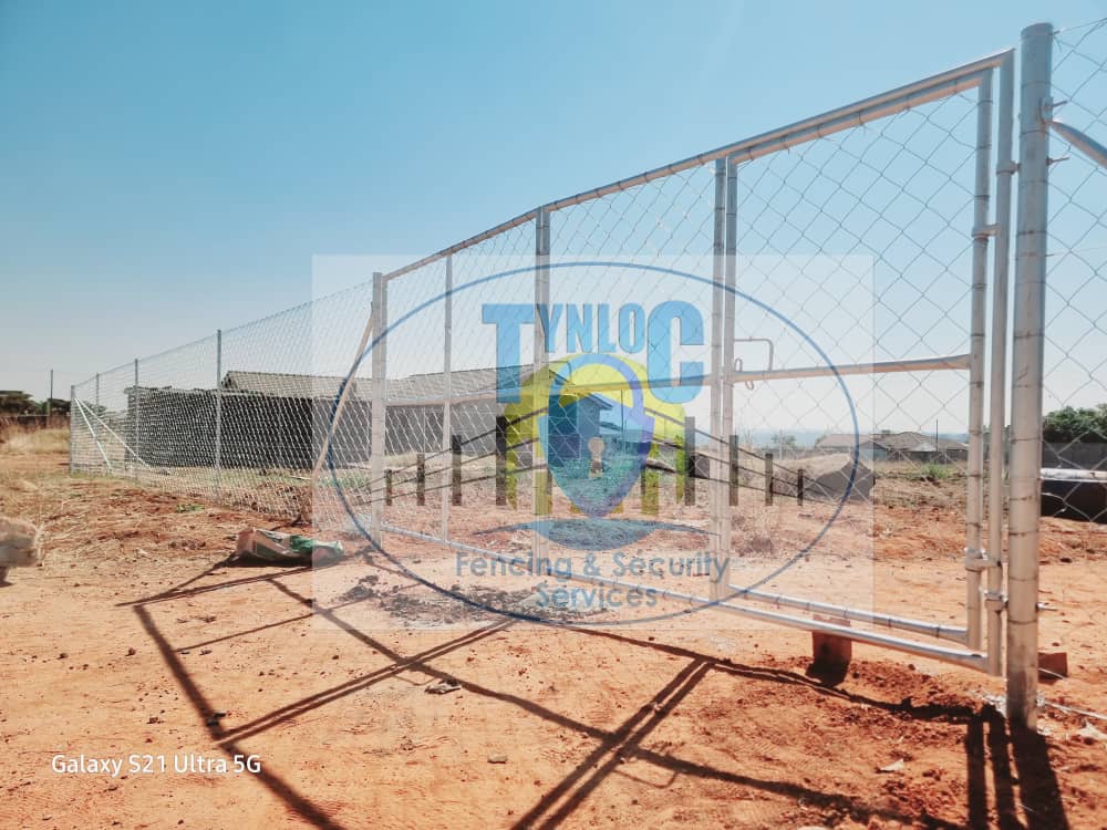 Diamond mesh fence project