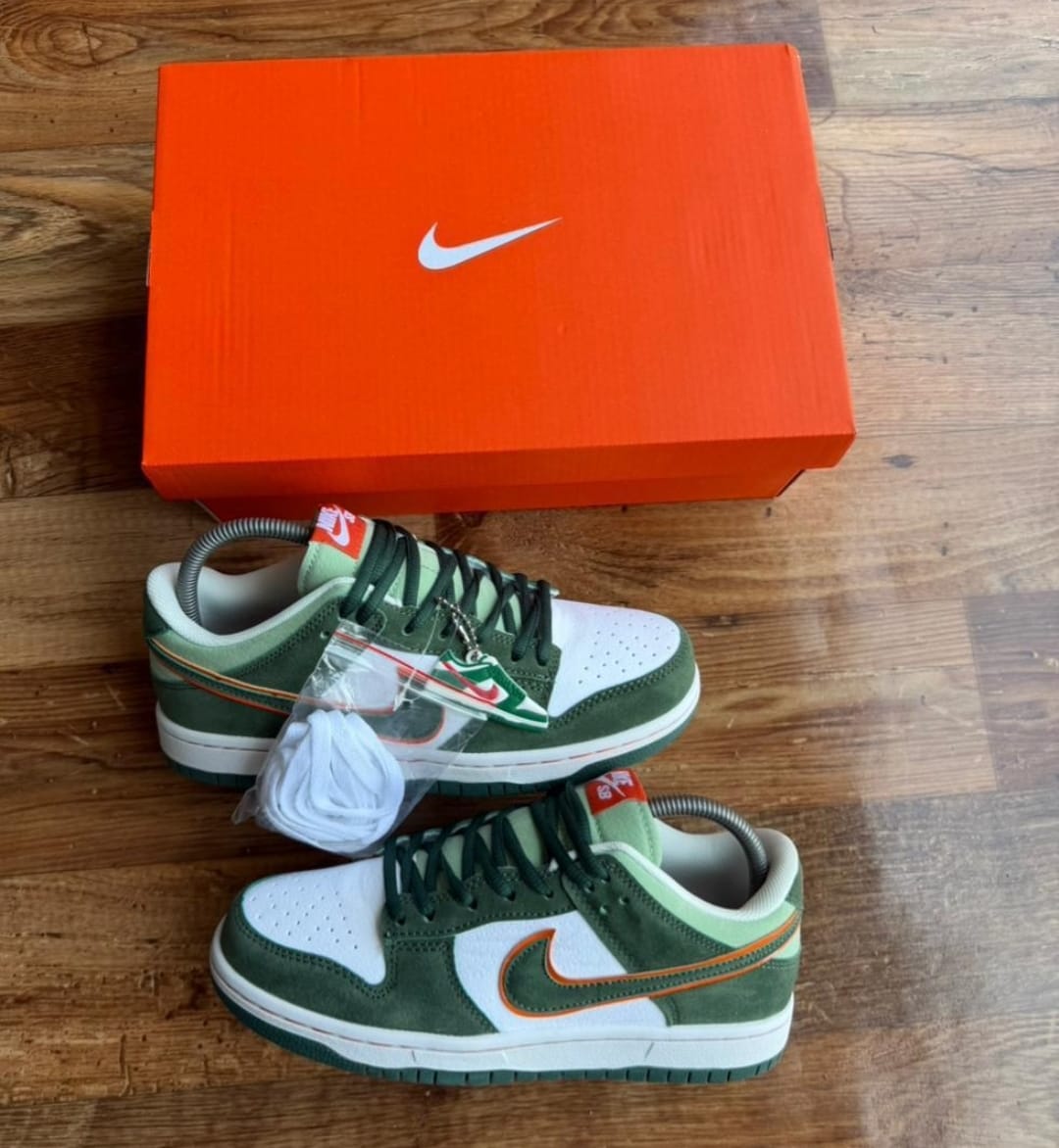 Nike SB Dunk Low Vert Orange