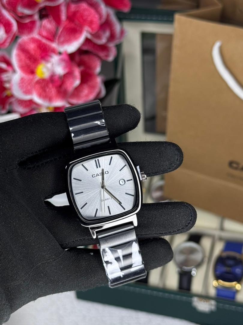 Casio Quartz Silver Classic Mixte