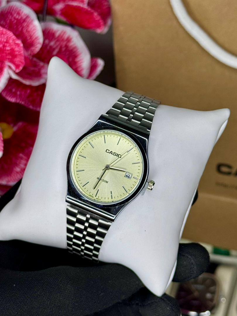 Casio WR 50M Champagne Mixte