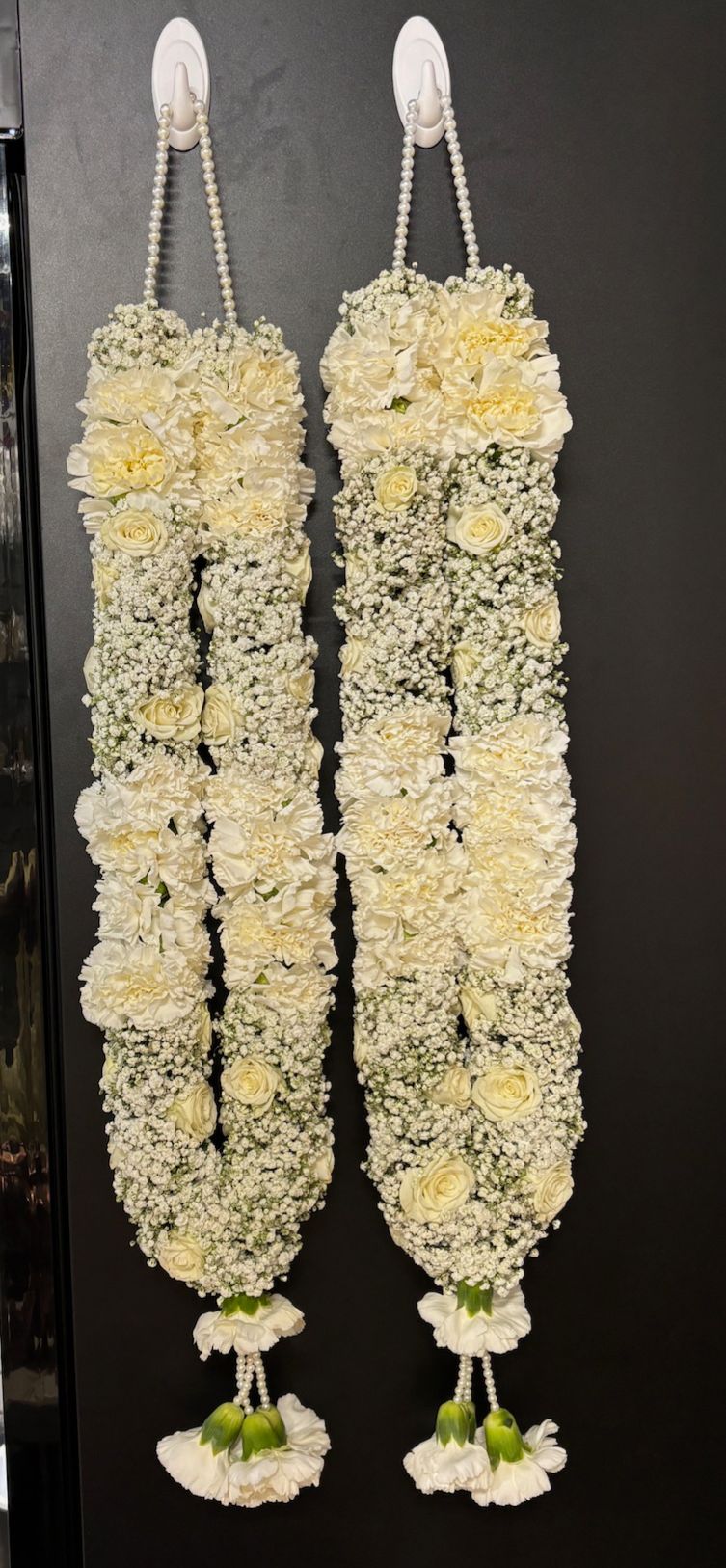 WeddingGarland_003 - Carnations, Roses, and Baby's Breath Garland