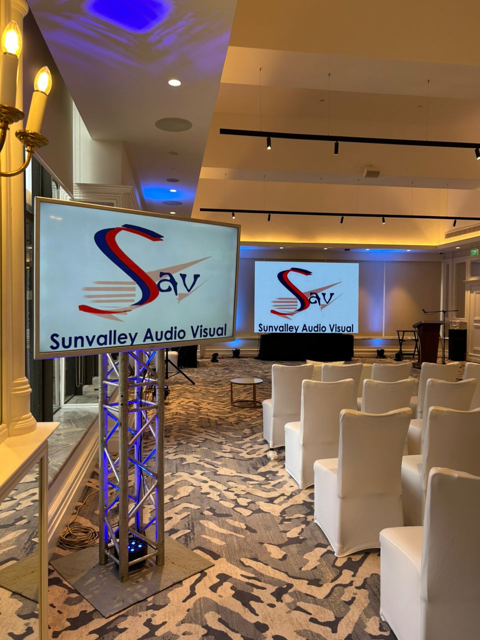 Multi-level event space with coordinated AV equipment and comfortable seating