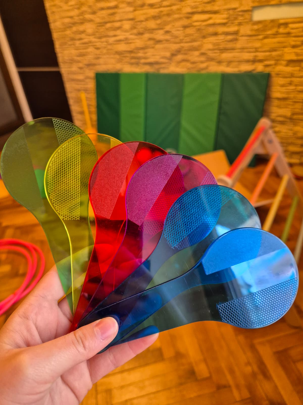 Cuburi magnetice colorate