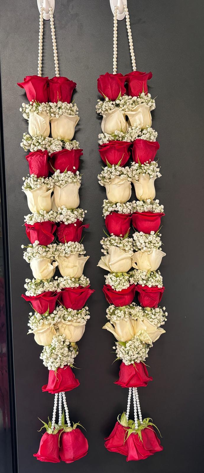 WeddingGarland_020 - Roses and Baby's Breath Garland